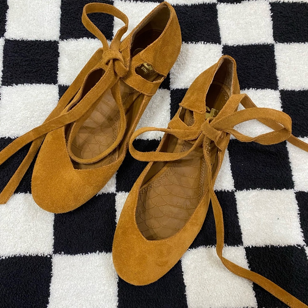 Gianni Bini Tan Suede Flats with Ankle Wrap | Size 6.5